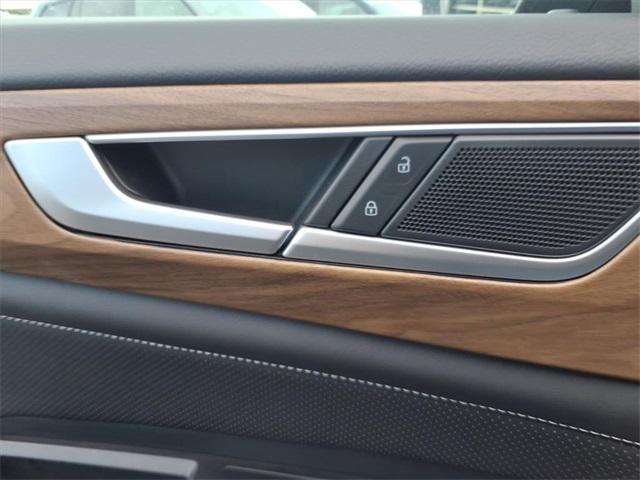 used 2025 Volkswagen Atlas car, priced at $37,400