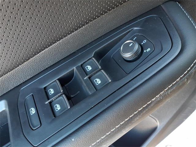 new 2026 Volkswagen Atlas Cross Sport car, priced at $46,725