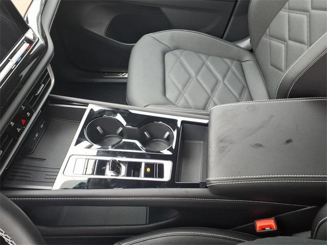 new 2026 Volkswagen Atlas car, priced at $44,288