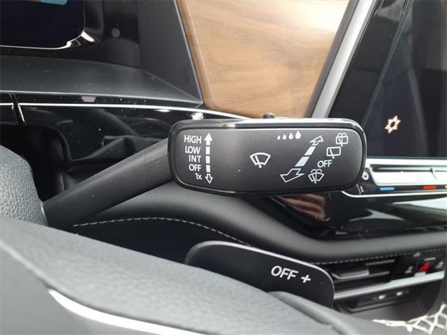 new 2026 Volkswagen Atlas car, priced at $44,288