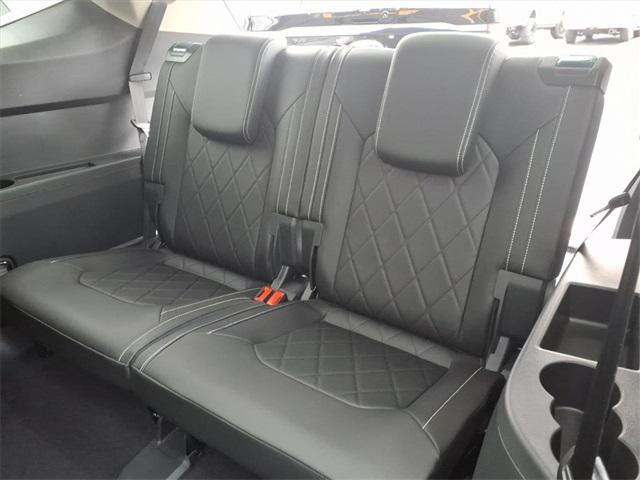 new 2026 Volkswagen Atlas car, priced at $52,618