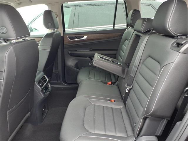 new 2026 Volkswagen Atlas car, priced at $47,197