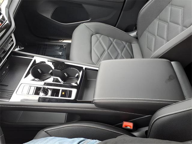 new 2026 Volkswagen Atlas car, priced at $45,620