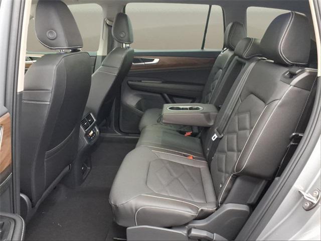 new 2026 Volkswagen Atlas car, priced at $39,200