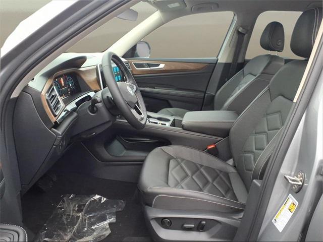 new 2026 Volkswagen Atlas car, priced at $39,200