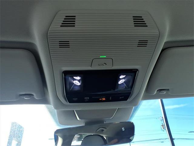 new 2025 Volkswagen Tiguan car, priced at $31,035