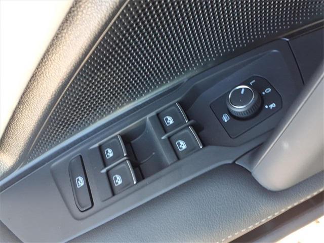 new 2025 Volkswagen Tiguan car, priced at $31,035