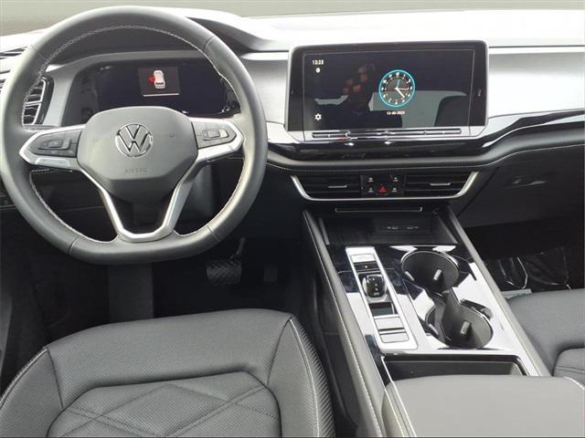 new 2026 Volkswagen Atlas Cross Sport car, priced at $43,894