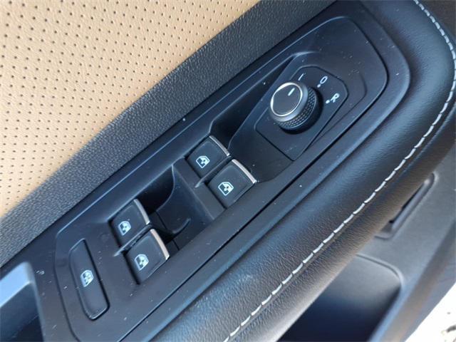 new 2026 Volkswagen Atlas Cross Sport car, priced at $43,299