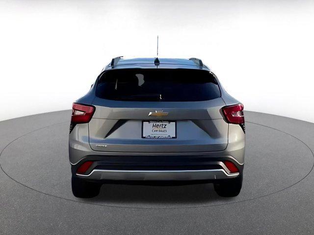 used 2025 Chevrolet Trax car, priced at $19,649