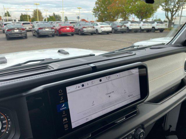 used 2025 Jeep Wrangler car, priced at $34,333