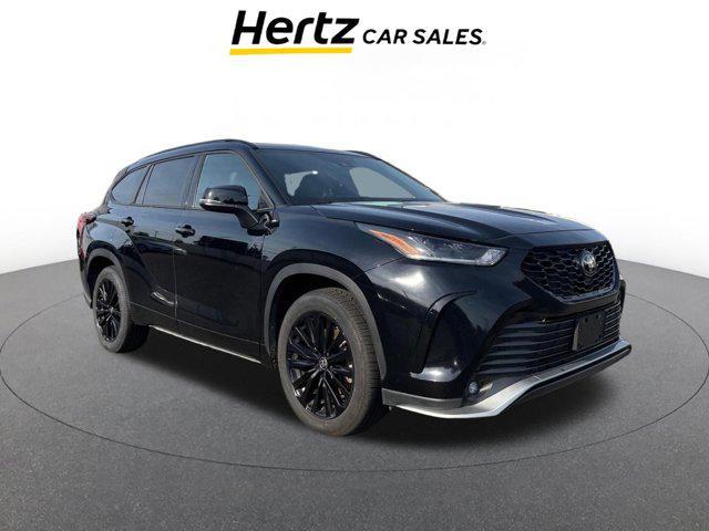 used 2025 Toyota Highlander car, priced at $41,683