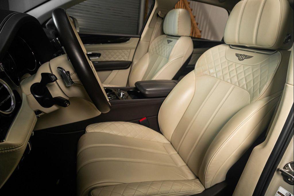used 2017 Bentley Bentayga car