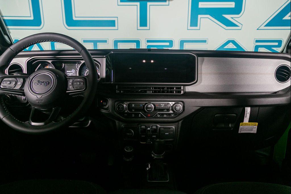 used 2025 Jeep Gladiator car, priced at $35,995