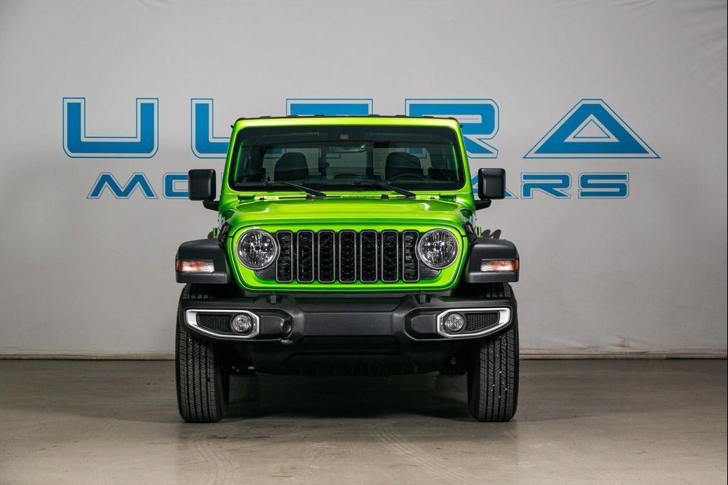 used 2025 Jeep Gladiator car, priced at $35,995