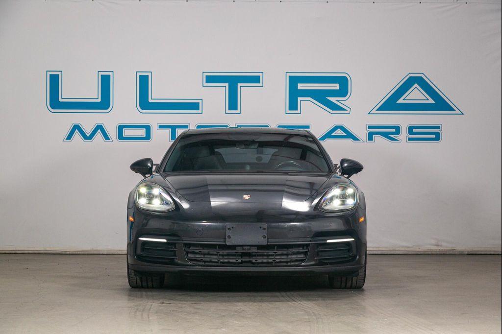 used 2018 Porsche Panamera car