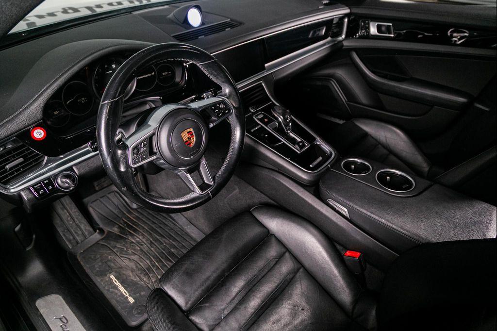 used 2018 Porsche Panamera car