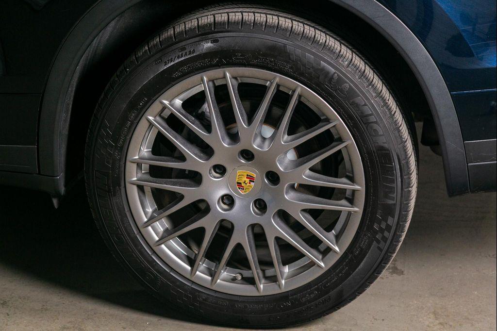 used 2017 Porsche Cayenne car