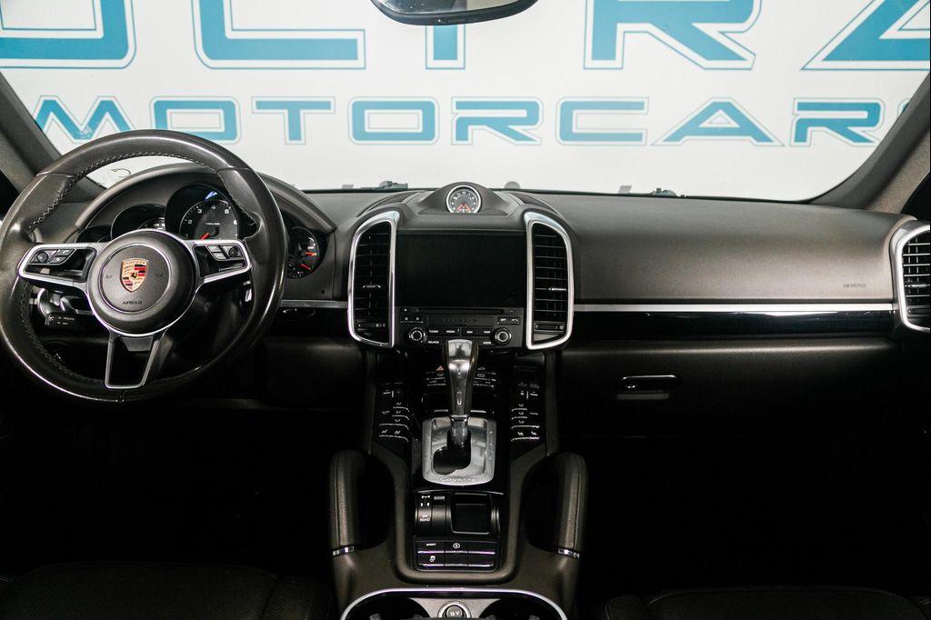 used 2017 Porsche Cayenne car