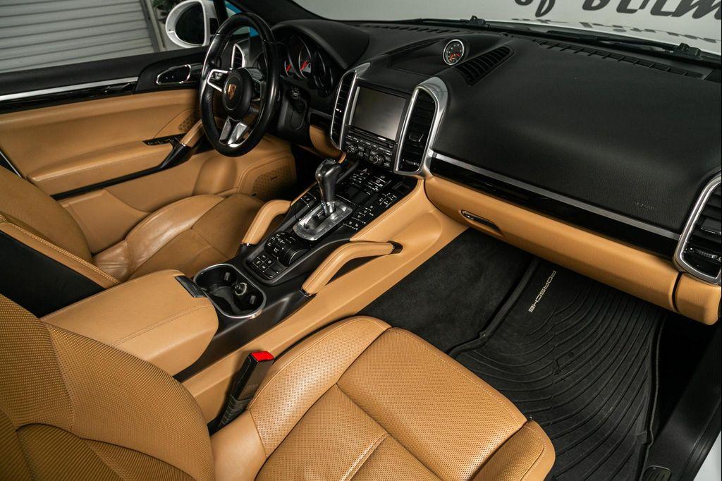 used 2016 Porsche Cayenne car