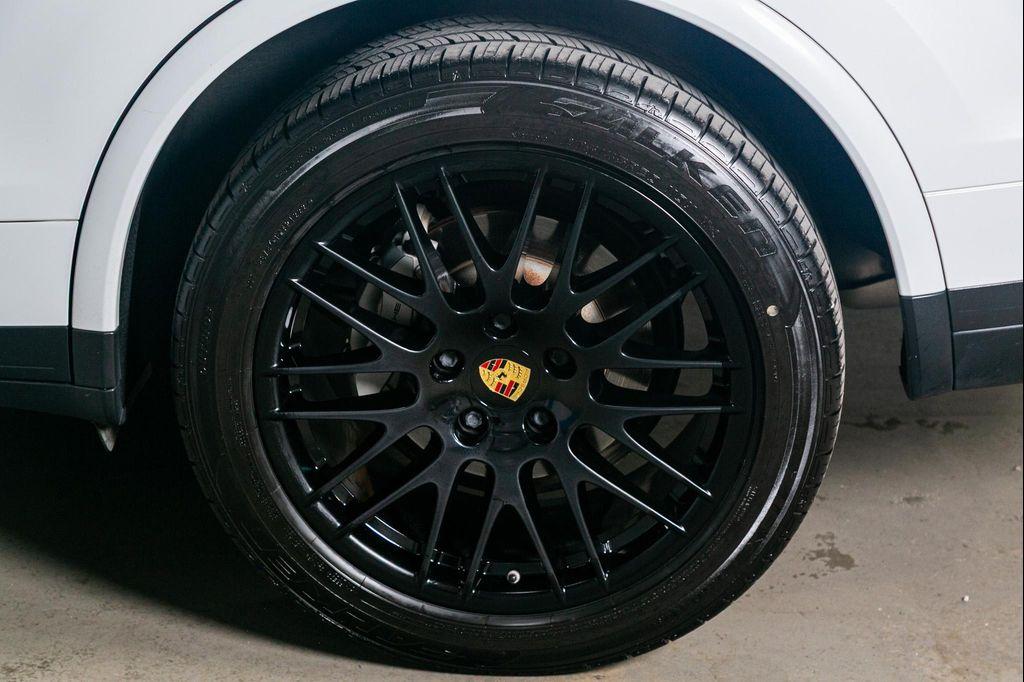 used 2016 Porsche Cayenne car