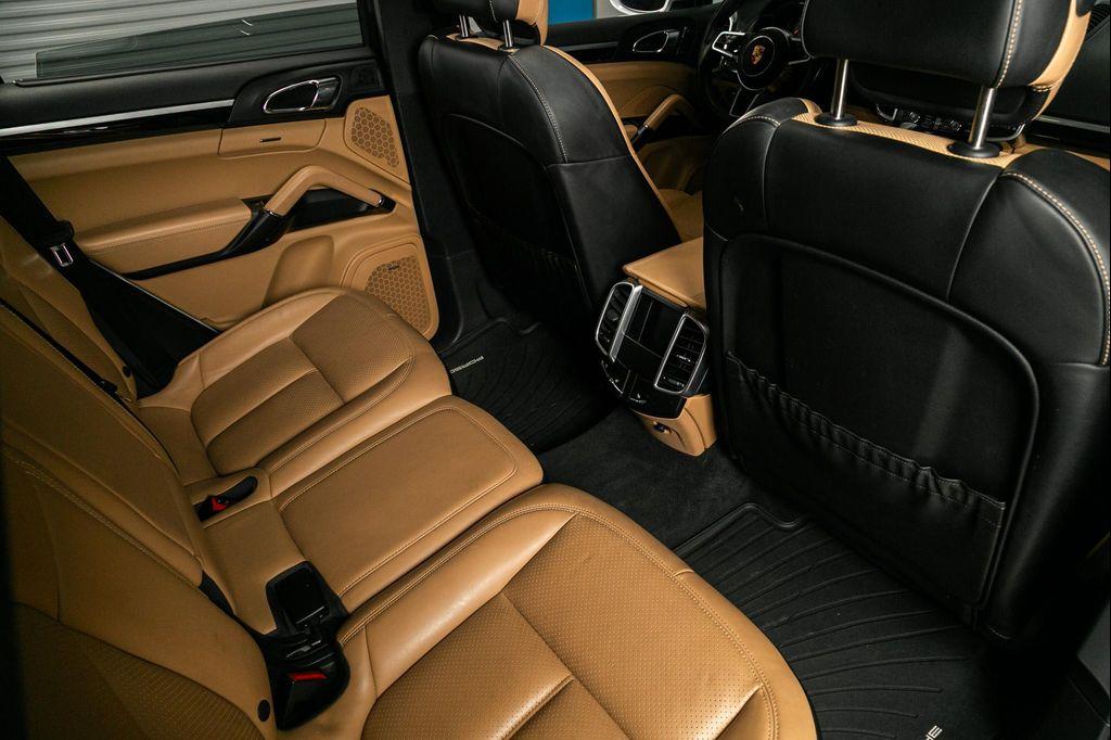 used 2016 Porsche Cayenne car