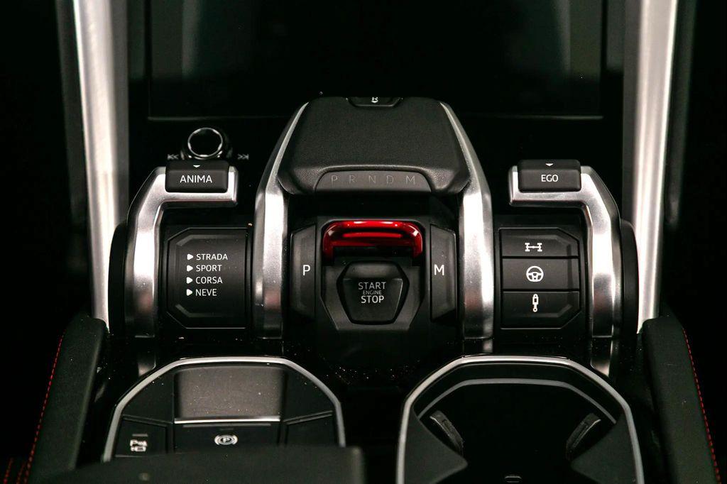 used 2019 Lamborghini Urus car