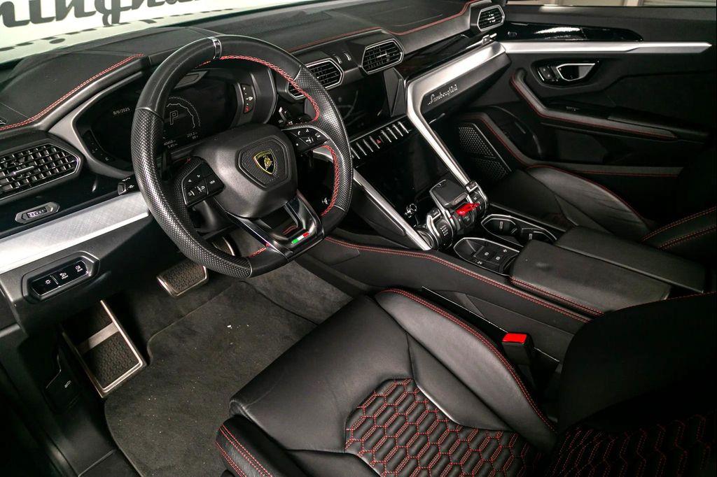 used 2019 Lamborghini Urus car