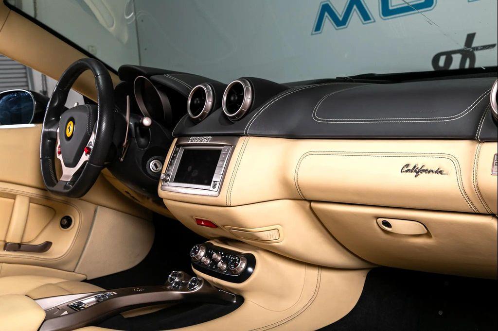 used 2011 Ferrari California car