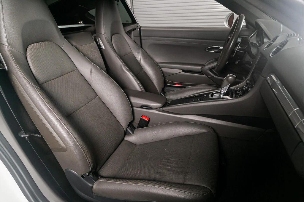 used 2018 Porsche 718 Cayman car
