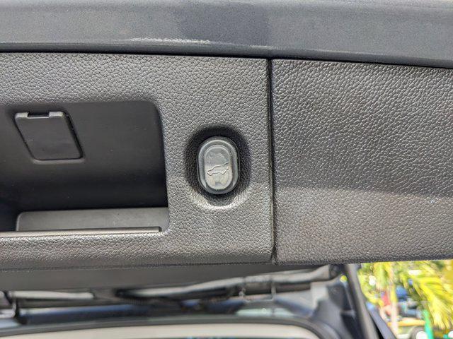 used 2018 GMC Yukon car, priced at $24,999