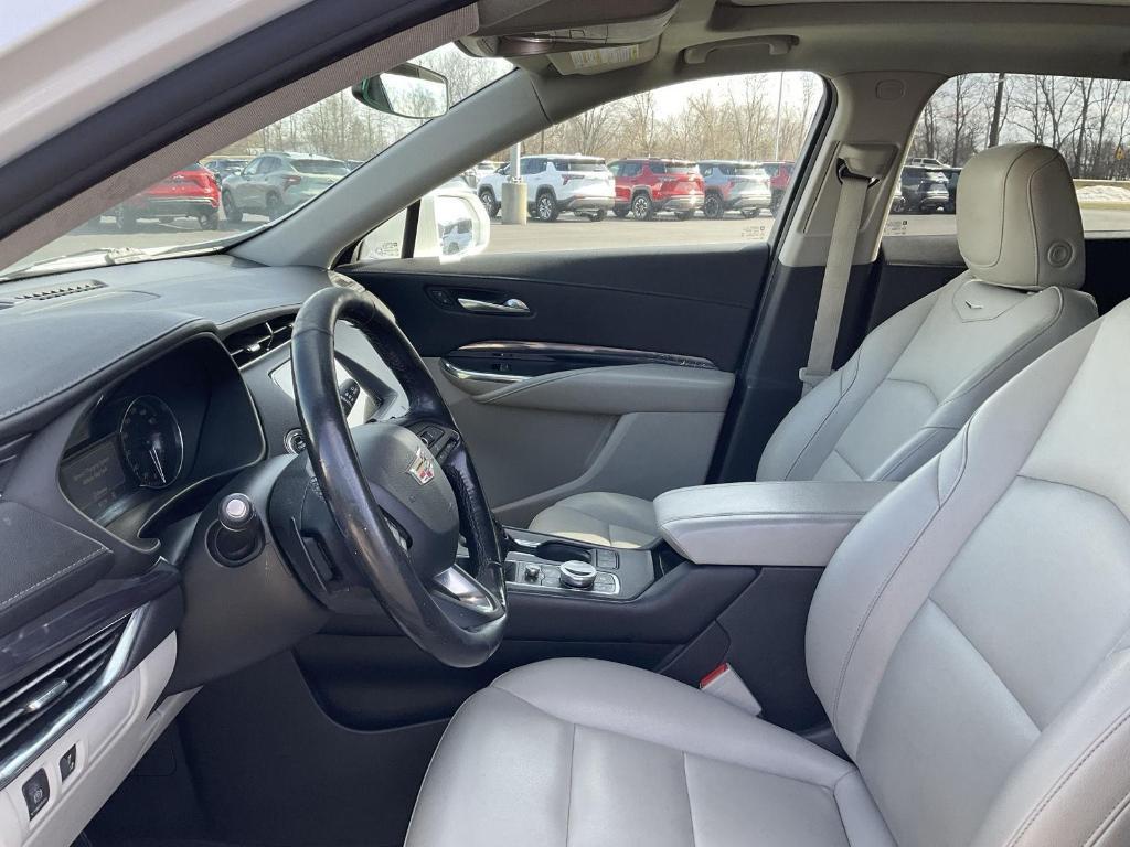 used 2019 Cadillac XT4 car, priced at $18,900