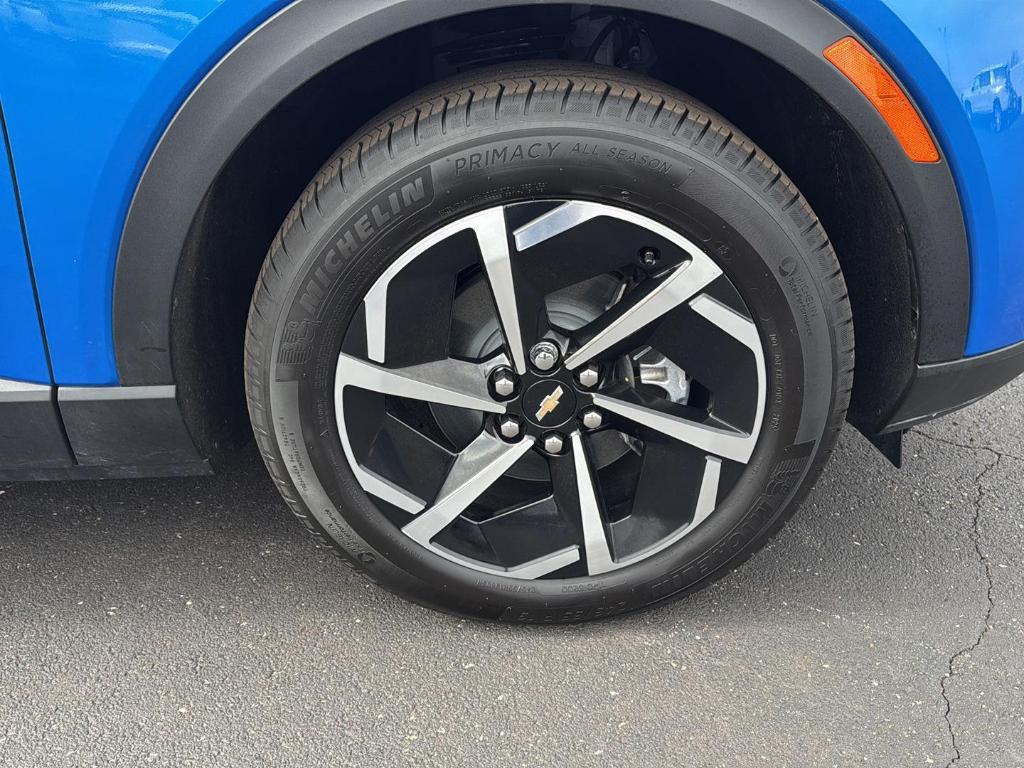 used 2025 Chevrolet Equinox EV car, priced at $26,700