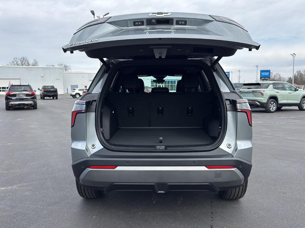 new 2026 Chevrolet Equinox car, priced at $33,735