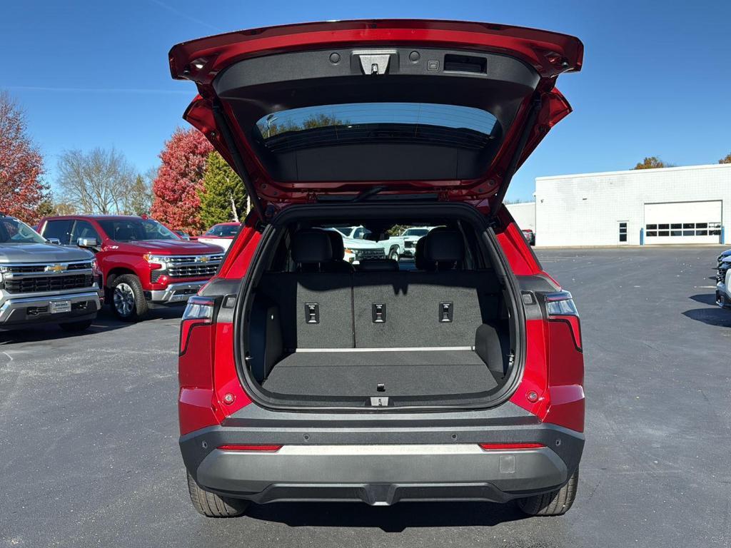 new 2026 Chevrolet Equinox car, priced at $32,355