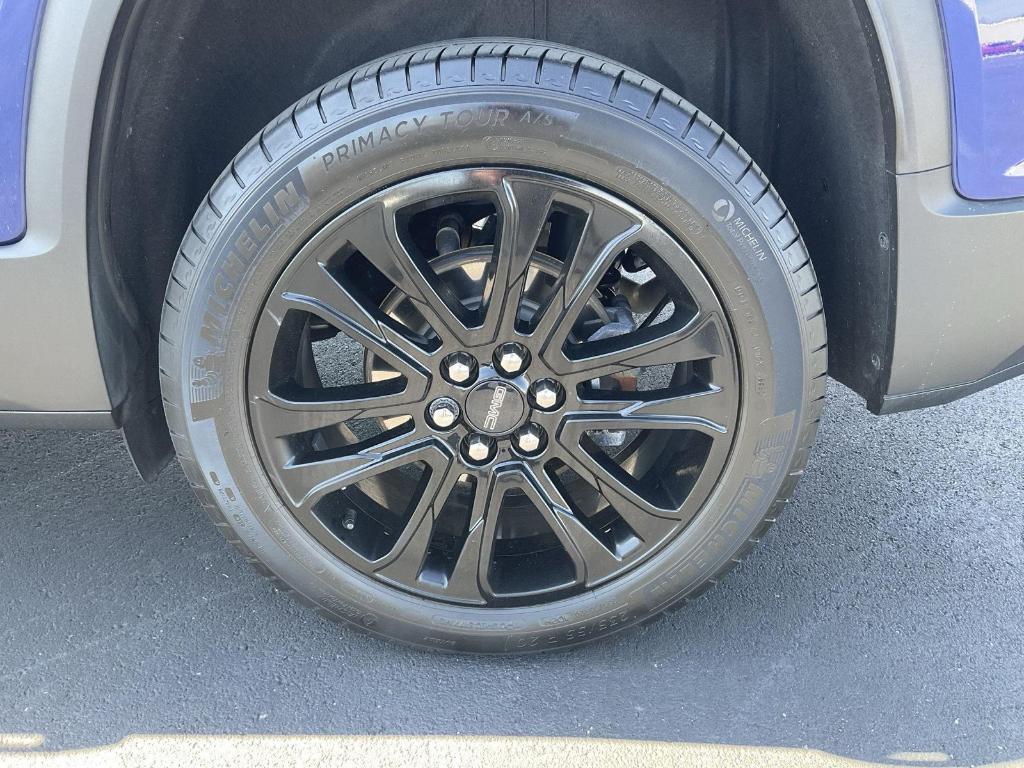 used 2023 GMC Acadia car, priced at $30,750