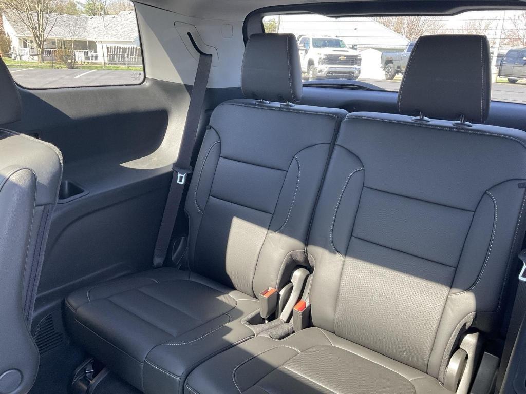 used 2023 GMC Acadia car, priced at $30,750