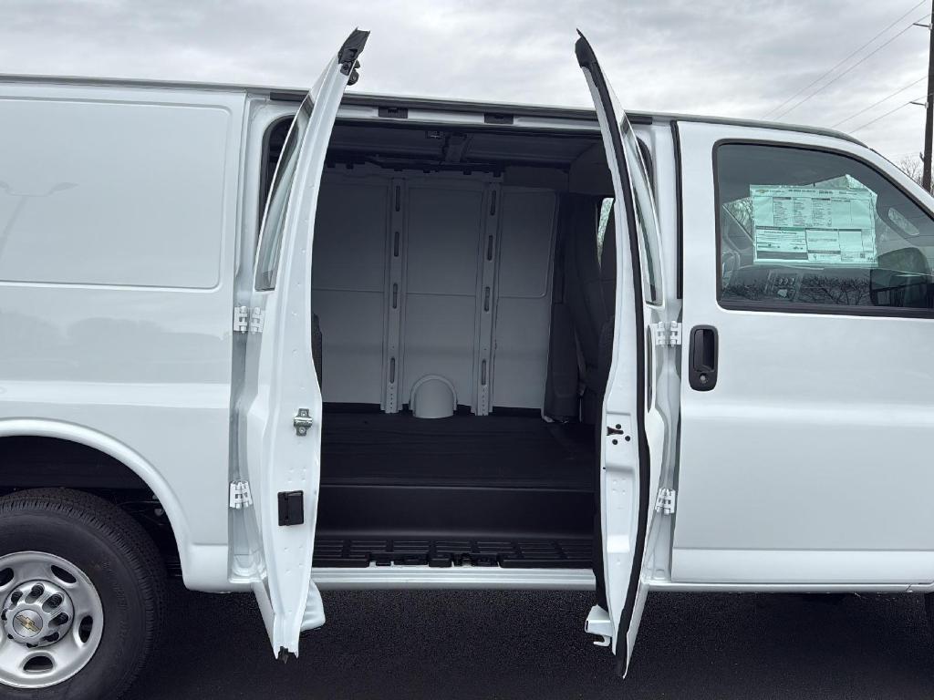 new 2024 Chevrolet Express 2500 car, priced at $39,500