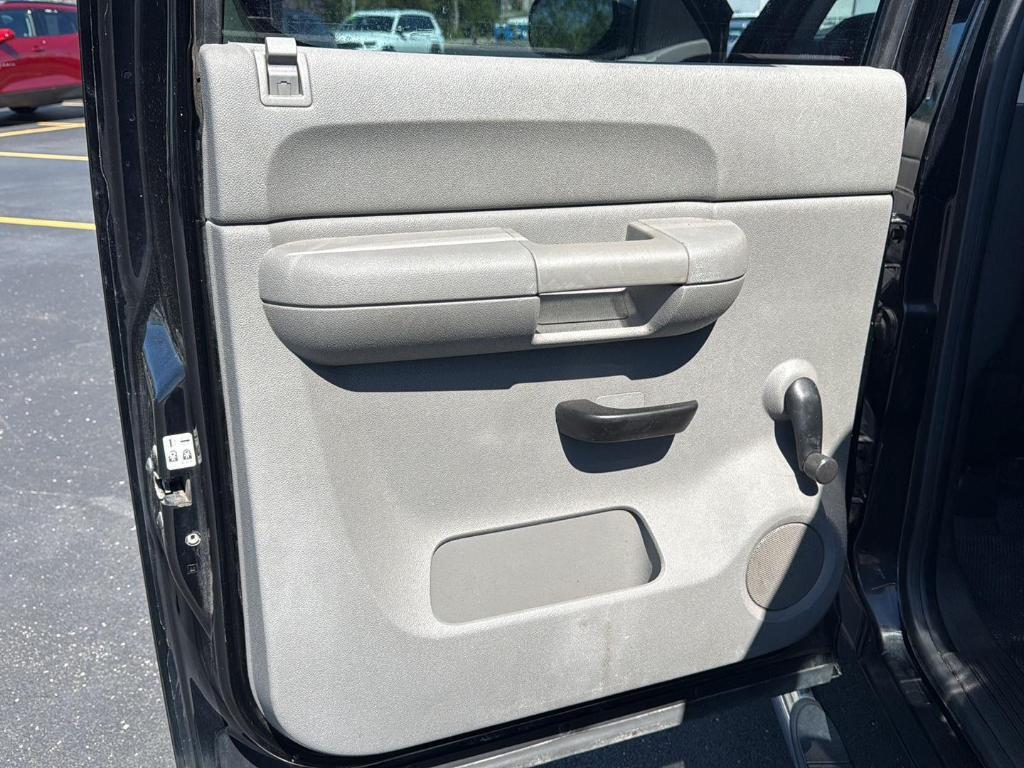 used 2009 Chevrolet Silverado 1500 car, priced at $5,750