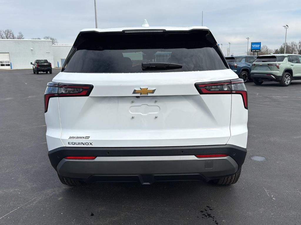 new 2026 Chevrolet Equinox car, priced at $29,600