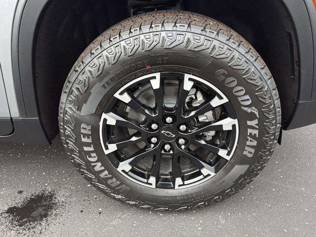 new 2026 Chevrolet Traverse car, priced at $51,327