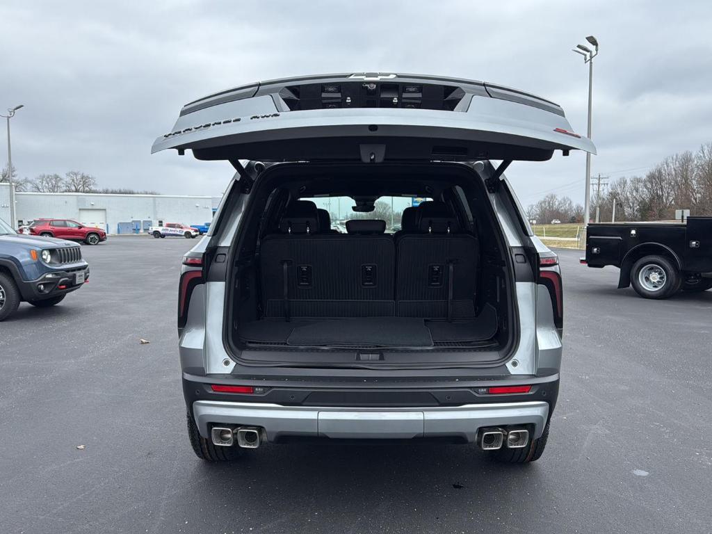 new 2026 Chevrolet Traverse car, priced at $51,327