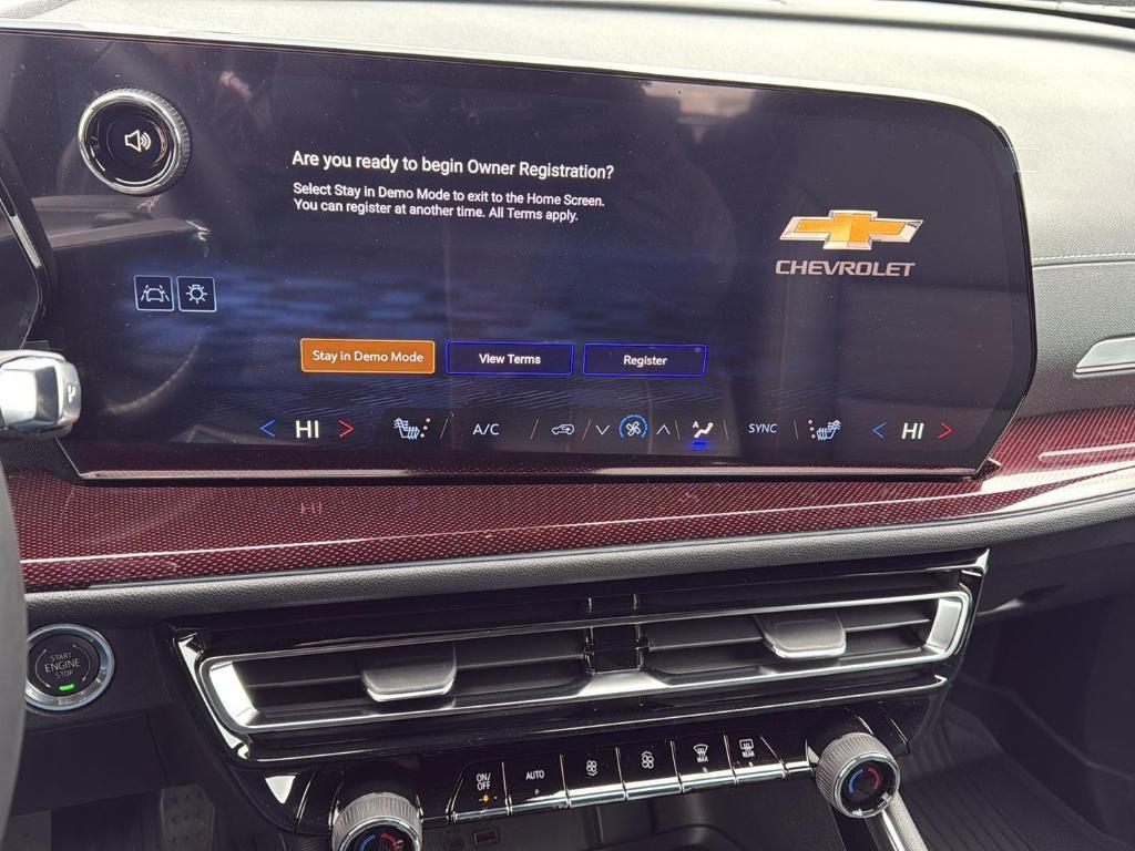 new 2026 Chevrolet Traverse car, priced at $51,327