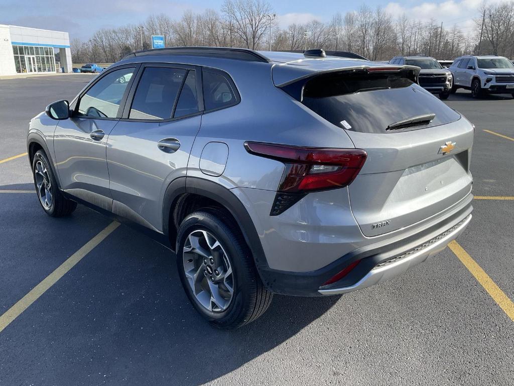 used 2025 Chevrolet Trax car, priced at $22,500