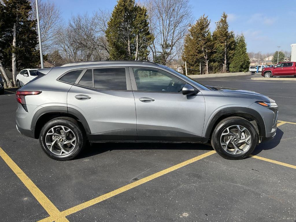 used 2025 Chevrolet Trax car, priced at $22,500