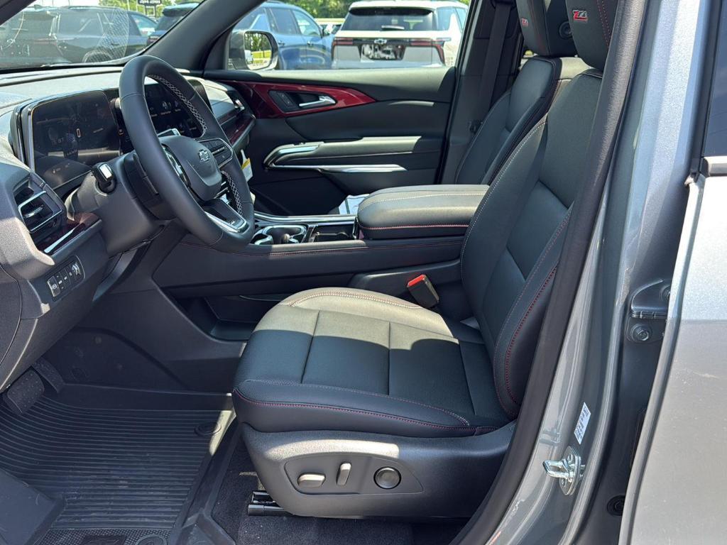 new 2026 Chevrolet Traverse car, priced at $53,260