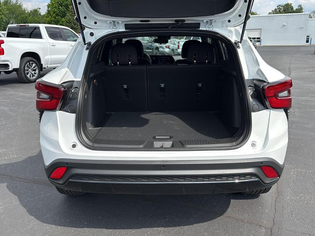 new 2026 Chevrolet Trax car, priced at $26,490