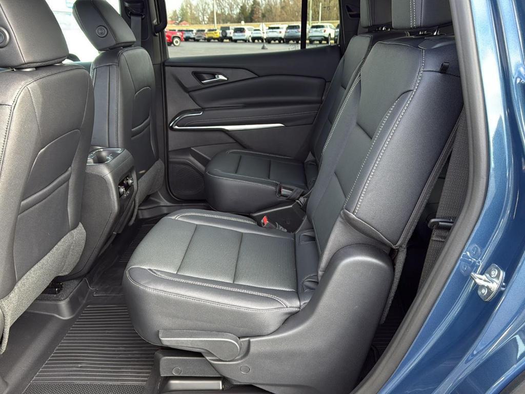 new 2026 Chevrolet Traverse car, priced at $45,546