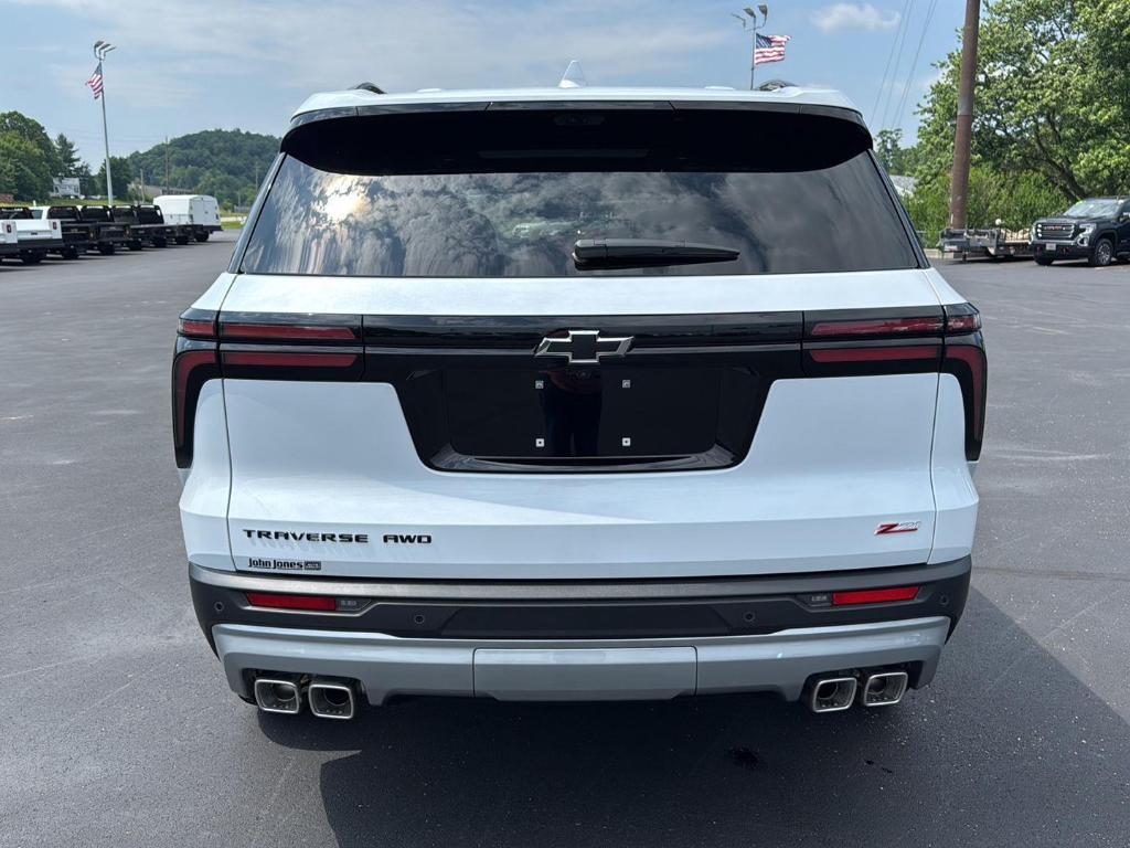 new 2026 Chevrolet Traverse car, priced at $57,725