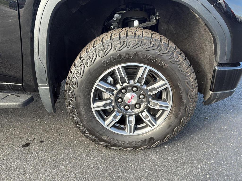 used 2024 GMC Sierra 1500 car, priced at $59,900
